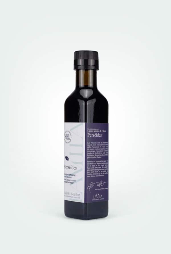 Vinaigre de cassis fait en collaboration avec Cassis Monna & Filles.